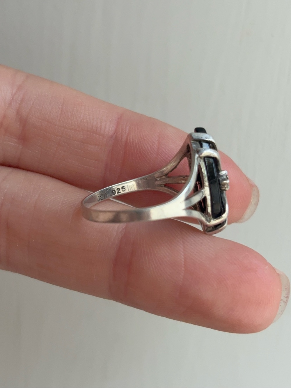 Sterling Silver Vintage Art Deco Black Onyx Gemstone Diamond Navette Ring - Picture 8 of 9